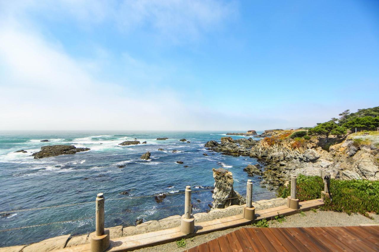Marebello Fort Bragg Exterior photo